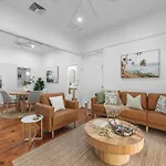Apartment The Courtyard Store 2bed-2bath - New Farm