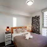 Ideal Cbd Brisbane-Spacious 1B