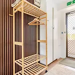 Mid Century Pad 1Bed 1Bath 1Car 10 Mins To Cbd