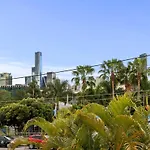City Boutique 2Bed 2Bath Parking