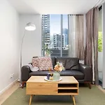 Chic City Escape 2Br Apt Near Convention Centre