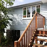 Seaside Haven Luxe Four Br Oasis With Plunge Pool Brisbane