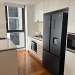 Luxury Stay With City View - Free Parking,Pool,Wifi