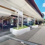 Charming Hamilton Retreat