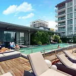 Urban Luxe Retreat - South Brisbane Boutique Apt W Free Carpark