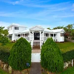 The Duchess - Stunning Hamptons Oasis With Pool