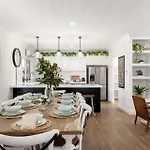The Duchess - Stunning Hamptons Oasis With Pool | Winter Escape | Longer & Save | 1 June - 31 August Brisbane