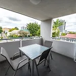 C Woolloongabba
