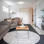 C Woolloongabba * Brisbane