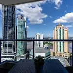 1Bed 1Bath With Story Bridge And River Views, Parking, And Private Balcony M7