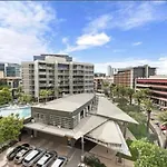 Beautiful 2 Bedroom Unit Great Location