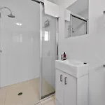 Cozy Near Gabba With Ac, Comfy Bed & Laundry Brisbane