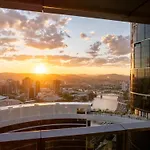 Velvet Dusk Suite - Lv 29 Above The New Star Casino In Bne\'S New Land Mark Building, Free Carpark Available For Long Bookings