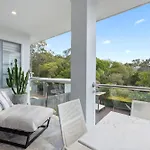 Large Family Home With Pool & Spa