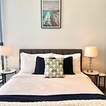 Landmark Casino 1bdr Luxe Apartment