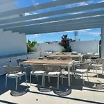 New City Condo With Brisbane River View & Parking