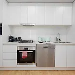 Adorable Fresh 1Br Apt With Parking Central Wifi