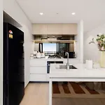 Queens Wharf Gem Stylish 1br In Bnesnew Landmark Apartment Brisbane