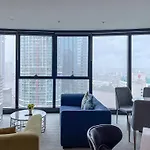 Stunning 1Br Skytower Retreat In Cbd\'S Heart C2