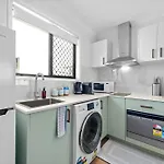 Stylish Studio With Pool - 200M From Main Hub
