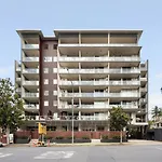 Spacious 2Br Close To Uq, Shops With 2Parking & Pool