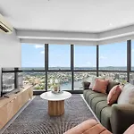 Stunning Sky With Endless Views, Pool & Parking