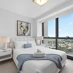 Stunning Sky With Endless Views, Pool & Parking