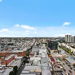 City Views 2Br Apt With Infinity Pool & Huge Gym!