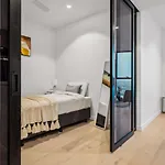 Iconic Queens Wharf 1.5Br Apt Pool And Riverside