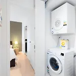 Modern And Stylish With Large Balcony And Parking! Apartment *