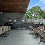 001Q Stunning City View Abnb-Style 2Br Apt, Free Parking