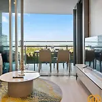 Luxury Retreat Qwr River & Views Apartment Brisbane