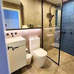 2br Luxury Retreat With Rooftop Pool Access Apartment *