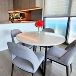 2br Luxury Retreat With Rooftop Pool Access Apartment Brisbane