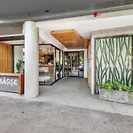 Modern And Central South Bank Apartment! Walk To Cbd