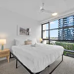 Spacious 2Brm Apartment On Fish Lane With Roof Pool
