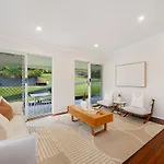 Family Accommodation In Leafy Indooroopilly