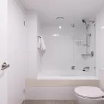 Private Cbd Bedroom In A Shared On River