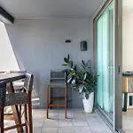 Homestay Private Cbd Bedroom In A Shared On River Brisbane