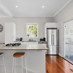 Charming Cottage Short Distance To Cbd With Parking