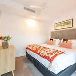Stunning Getaway One King Bed With Unlimited Wi-fi Brisbane
