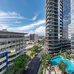 Apartment Stunning Getaway One King Bed With Unlimited Wi-fi Brisbane