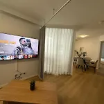 Cbd Two Bedrooms Apartment