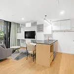 One Bedroom Apartment Near Theatres Galleries