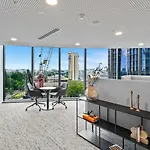 5 Star Queens Wharf 2br 2ba High Floor Epic Views * Brisbane