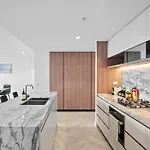 5 Star Queens Wharf 2br 2ba High Floor Epic Views