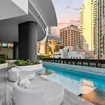 Apartment 5 Star Queens Wharf 2br 2ba High Floor Epic Views