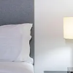 Modern 2Br 2Ba Apartment With Parking In South Brisbane