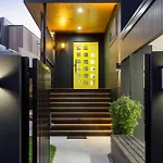 Excellent Home With Wonderful Views And Exceptional Views