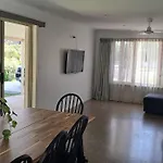 Villa Wynnum Creek Retreat Brisbane